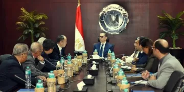 وزير الاستثمار يبحث مع قيادات شركتي «الصين للإطارات» و «بروميتيون» زيادة الاستثمارات والتوسع في مصر بقيمة 400 مليون دولار