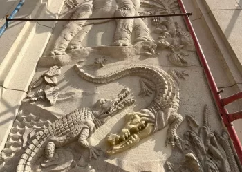 لجنة استشارية من كلية الفنون التطبيقية بجامعة حلوان لإبداء الرأي في ترميم جداريات سور حديقة الحيوان 2 - جريدة الجمهورية لجنة استشارية من كلية الفنون التطبيقية بجامعة حلوان لإبداء الرأي في ترميم جداريات سور حديقة الحيوان