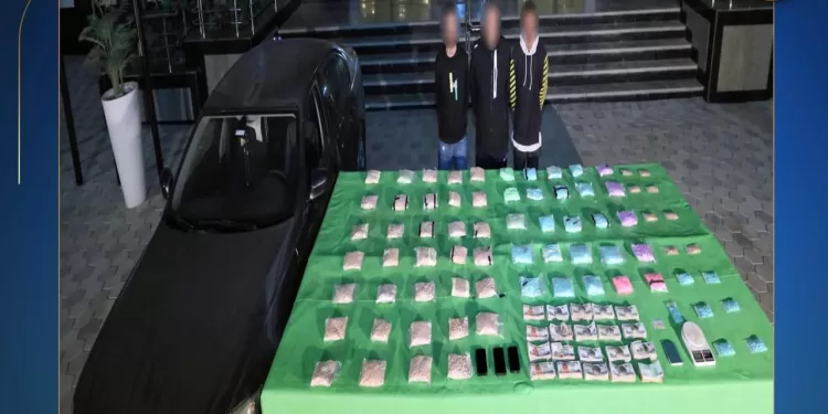 ضربة قاضية «لمافيا سموم الموت» في قلب القاهرة.. سقطوا بعد مطاردة أمنية بشحنة مخدرات بـ91 مليونًا