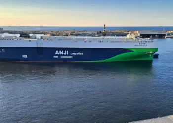 ميناء الإسكندرية يستقبل «بروسبيريتي» أكبر ناقلة سيارات في العالم في أولى رحلاتها بالبحر المتوسط