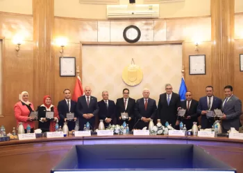 وزير التعليم العالي يُكرّم الجامعات الفائزة بمسابقة «أفضل جامعة صديقة للبيئة»