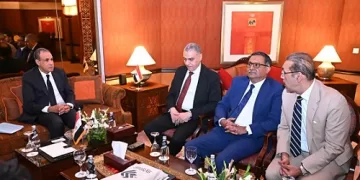 وزير الخارجية يدعو الشركات الباكستانية للاستثمار في القطاعات المختلفة بمصر 2 - جريدة الجمهورية وزير الخارجية يدعو الشركات الباكستانية للاستثمار في القطاعات المختلفة بمصر