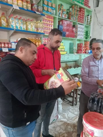 غلق 119 منشآة و2 مليون و186 ألف جنيه غرامات فورية على المخالفين بأسواق الإسكندرية 3 - جريدة الجمهورية g2 - جريدة الجمهورية