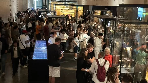 المصريون في يوم مختلف.. زحام الحضارة وطوابير الواجب الوطني 4 - جريدة الجمهورية المتحف المصري الكبير 1 - جريدة الجمهورية