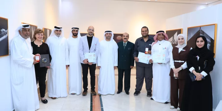 بمشاركة 36 مصوراً وتتويج 3 فائزين في المسابقة..”بين الشمس والقمر.. والفانوس والمشكاة”.. معرض ضوئي يروي حكاية الضوء في الفنون الإسلامية