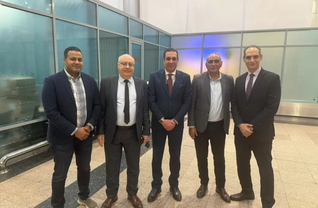 جمارك مطار القاهرة تتصدى لهجمات مهربي المخدرات بضبط عشرين كيلو مجدداً 11 - جريدة الجمهورية مطار القاهرة 11 - جريدة الجمهورية