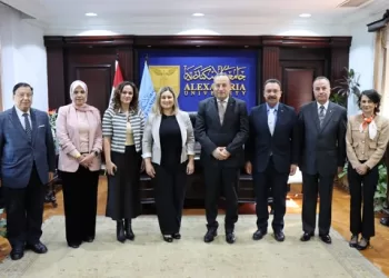 رئيس جامعة الإسكندرية يبحث مع قنصل تركيا  التعاون الأكاديمى