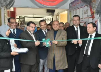 الرشيدي يفتتح معرض «شارك» الخيري بإدارة غرب المنصورة التعليمية