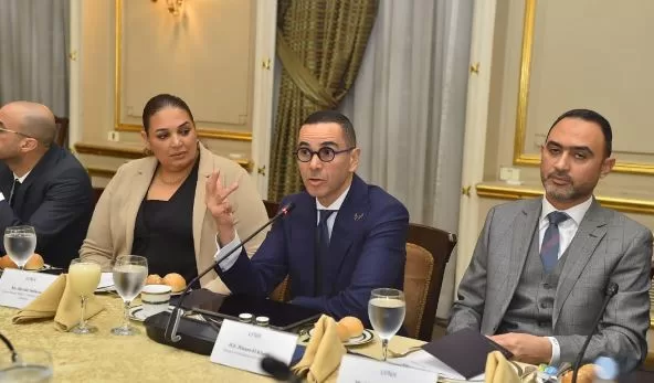 وزير الاستثمار يعلن استراتيجية «الانفتاح التجاري» وتدشين «6» مناطق لوجستية لغزو الأسواق الأفريقية 1 - جريدة الجمهورية وزير الاستثمار يعلن استراتيجية «الانفتاح التجاري» وتدشين «6» مناطق لوجستية لغزو الأسواق الأفريقية