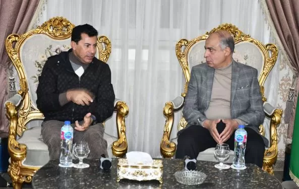 «وزير الشباب والرياضة» يلتقي «محافظ المنيا» بديوان عام المحافظة