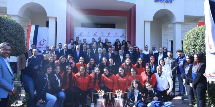 وزيرا «التعليم العالي» و«الشباب والرياضة» يكرمان طلاب الجامعات الفائزين في بطولتي برشلونة العالمية والتضامن الإسلامي بالرياض