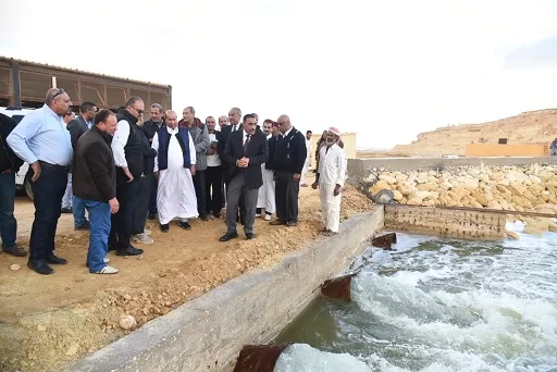 محافظ مطروح يتفقد تبطين جسر بهي الدين بسيوة 1 - جريدة الجمهورية محافظ مطروح يتفقد تبطين جسر بهي الدين بسيوة