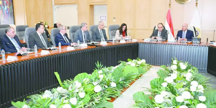 دعم أى مستثمر جاد يرغب فى إقامة مصنع