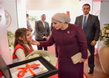 السيدة إنتصار السيسى:  الهلال الأحمر المصرى.. عمل يثمر عطاء يتجدد