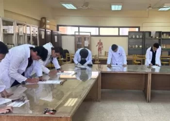 انطلاق الامتحانات العملية لطلاب برنامج «العلاج الطبيعي» بجامعة القاهرة الأهلية