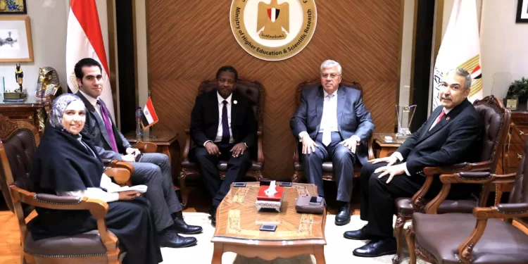 وزير التعليم العالي يستقبل مفوض التعليم والعلوم والابتكار بالاتحاد الإفريقي لبحث مجالات التعاون المشترك