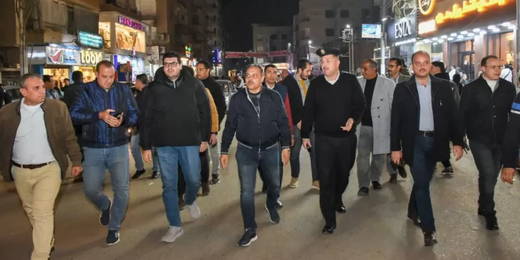 محافظ الشرقية يقود حملة مكبرة لرفع الإشغالات والتعديات بمدينة الزقازيق 1 - جريدة الجمهورية محافظ الشرقية يقود حملة مكبرة لرفع الإشغالات والتعديات بمدينة الزقازيق