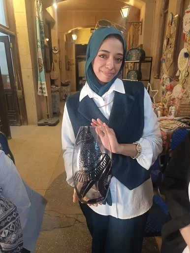 طالبات التربية الفنية يقدن مراسم إفتتاح المتحف المصري الكبير 3 - جريدة الجمهورية 23 1 - جريدة الجمهورية