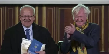 السوربون تكرّم د. الخشت تقديرًا لعطائه العلمي