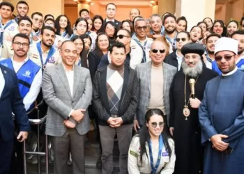 «وزير الشباب والرياضة» و«محافظ المنيا» يفتتحان ملتقى التوظيف الخامس ويتفقدان المنشآت الرياضية بالمحافظة