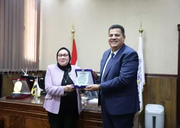 رئيس الجامعة التكنولوجية يستقبل رئيس نادي روتاري بني سويف 11 - جريدة الجمهورية رئيس الجامعة التكنولوجية يستقبل رئيس نادي روتاري بني سويف