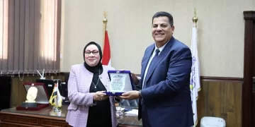 رئيس الجامعة  التكنولوجية يستقبل رئيس نادي روتاري بني سويف 