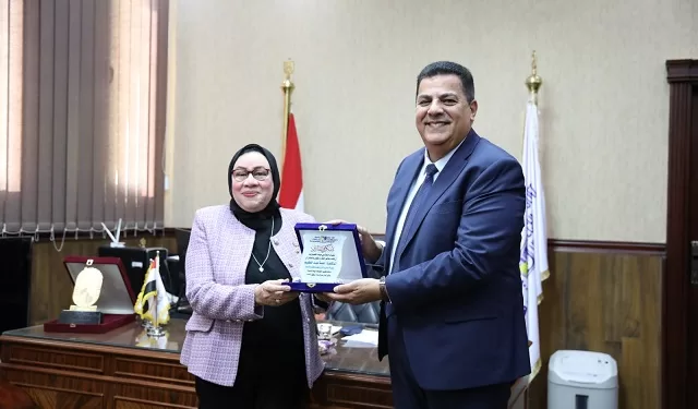 رئيس الجامعة التكنولوجية يستقبل رئيس نادي روتاري بني سويف 1 - جريدة الجمهورية رئيس الجامعة التكنولوجية يستقبل رئيس نادي روتاري بني سويف