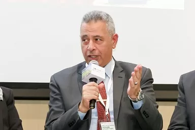 نائب رئيس هيئة موانئ البحر الاحمر للتشغيل يشارك في المؤتمر الدولي للإستثمار بالموانئ الخضراء والذكية في الصين 1 - جريدة الجمهورية نائب رئيس هيئة موانئ البحر الاحمر للتشغيل يشارك في المؤتمر الدولي للإستثمار بالموانئ الخضراء والذكية في الصين