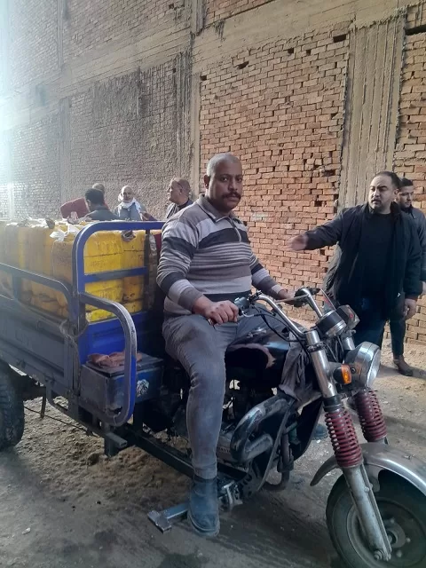 حي الوراق يضبط ثلاثة مخازن لتصنيع ألبان ولحوم وزيوت فاسدة 3 - جريدة الجمهورية 45 3 - جريدة الجمهورية