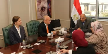 عصمت عقب لقاء سفير السويد: تطوير الشبكات الكهربائية.. أولوية لتحسين الأداء وضمان الإستقرار