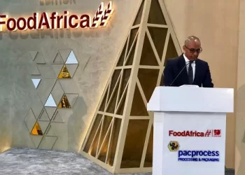 ممثلًا لوزير الاستثمار.. رئيس هيئة المعارض يفتتح الدورة الجديدة لمعرض «فود أفريكا/ باك بروسيس» 3 - جريدة الجمهورية ممثلًا لوزير الاستثمار.. رئيس هيئة المعارض يفتتح الدورة الجديدة لمعرض «فود أفريكا/ باك بروسيس»