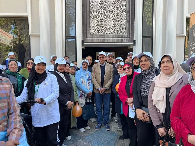 محافظ قنا يشارك في ماراثون دراجات للفتيات دعمًا لقضايا المرأة 2 - جريدة الجمهورية 51 2 - جريدة الجمهورية