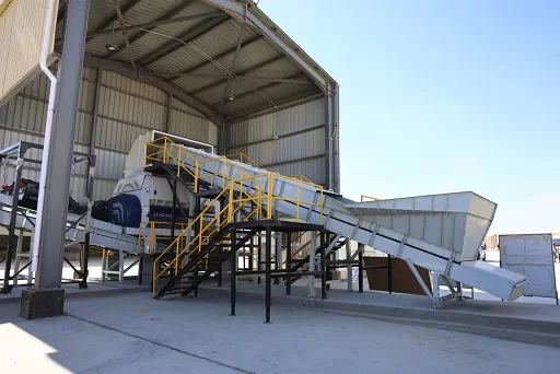 بتكلفة ٤٠٠ مليون جنيه: البيئة و قنا يتفقدان مشروع مصنع المعالجة الميكانيكية والبيولوجية والمدفن الصحي المصاحب لها للمخلفات الصلبة بقوص 5 - جريدة الجمهورية 56 - جريدة الجمهورية