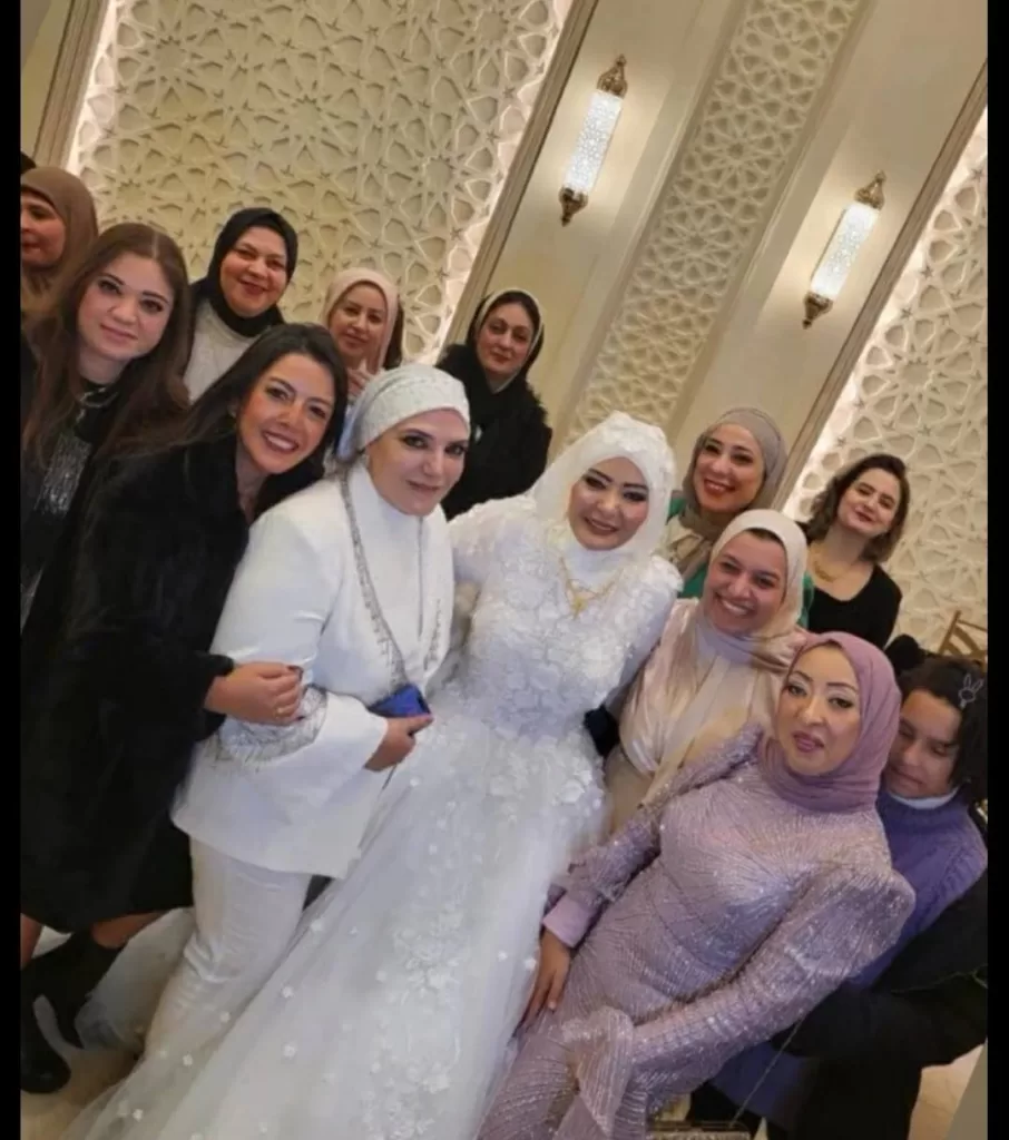 أسرة «الجمهورية» تهنئ الزميلة هيام عبدالحفيظ بزفافها على الإعلامي عبدالله الزعبي 5 - جريدة الجمهورية 597749736 25170894185898439 7081189827342643703 n - جريدة الجمهورية