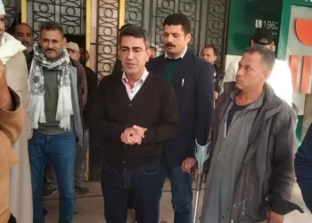 رئيس مدينة مرسى مطروح يلتقي تجار «السوق الحضاري» ويتابع خطة التطوير 12 - جريدة الجمهورية رئيس مدينة مرسى مطروح يلتقي تجار «السوق الحضاري» ويتابع خطة التطوير