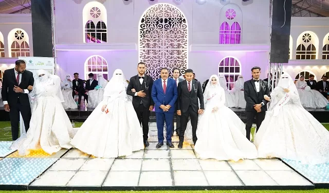 32 عريس وعروسه في حفل زفاف جماعي بمطروح