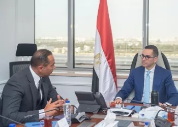 وزير الإستثمار يبحث مع « أبو غالي موتورز» خطط توطين صناعة الدراجات النارية في مصر بالتعاون مع الشركات الـعالمية