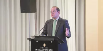 بيراميدز ينتظر الفائز من فلامنجو وكروز أزول فى كأس القارات