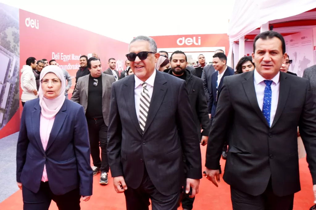 مشروع صناعي جديد لـ«الأدوات المكتبية» بـ«العاشر من رمضان» باستثمارات 200 مليون دولار 4 - جريدة الجمهورية IMG 20251210 WA0010 - جريدة الجمهورية