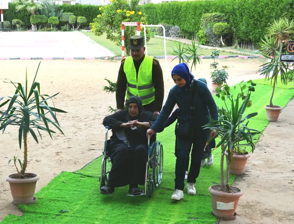 محافظ البحيرة تتفقد لجان «حوش عيسى» وتؤكد انتظام عملية التصويت 6 - جريدة الجمهورية IMG 20251210 WA0152 - جريدة الجمهورية