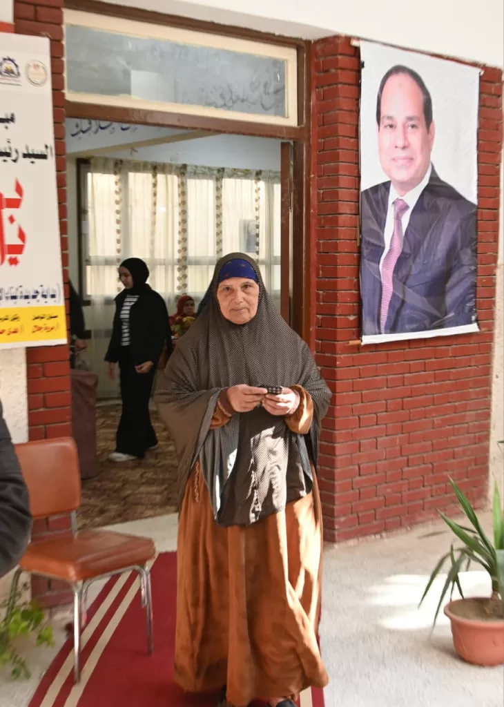 محافظ البحيرة تتفقد لجان «حوش عيسى» وتؤكد انتظام عملية التصويت 5 - جريدة الجمهورية IMG 20251210 WA0153 - جريدة الجمهورية