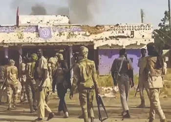 «الدعم السريع» تقتل وتصيب 21 شخصًا خلال قصفها مدينة الأبيض 2 - جريدة الجمهورية الأزمات المالية.. تتواصل