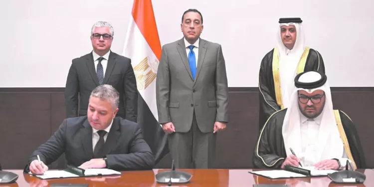 380 مشروعًا بـ 13 مليار دولار.. حصيلة 3 سنوات 1 - جريدة الجمهورية استقبال استثنائى لـ «الفيرارى»