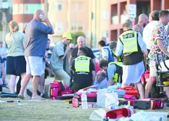 12 قتيلًا وعشرات المصابين فى عملية إرهابية بسيدنى 2 - جريدة الجمهورية استقبال استثنائى لـ «الفيرارى»