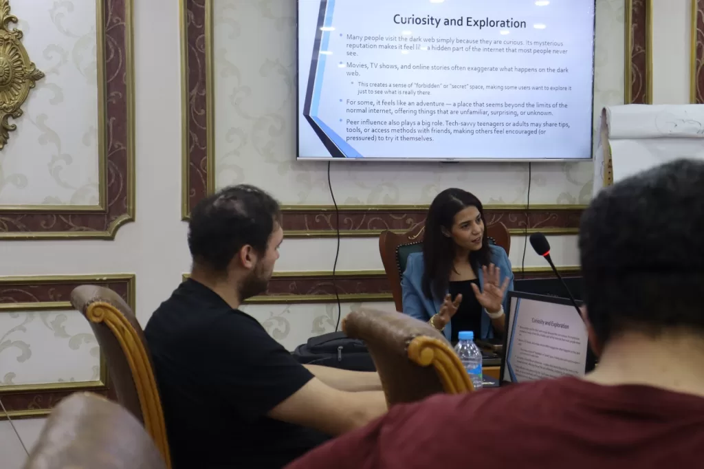 «سفراء الوطن» : برنامج شامل لتأهيل أعضاء هيئة التدريس المبعوثين بالخارج ورفع وعيهم الوطني والأمني 10 - جريدة الجمهورية IMG 20251215 WA0246 - جريدة الجمهورية