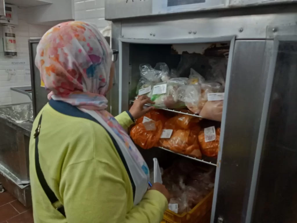 مليون و280 ألف جنيه غرامات فورية للمخالفين بأسواق وشوارع الإسكندرية 2 - جريدة الجمهورية IMG 20251215 WA0306 - جريدة الجمهورية