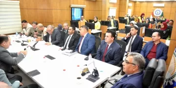 متابعة محافظ الدقهلية انتظام العمل باللجان الانتخابية