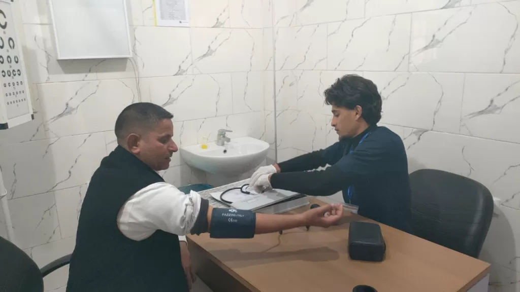 محافظ شمال سيناء يفتتح الوحدة الصحية بالتلول ببئر العبد 3 - جريدة الجمهورية IMG 20251223 WA0187 - جريدة الجمهورية