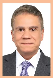 صدور أول كتاب عربي متخصص في الإدارة الاستراتيجية لوسائل الإعلام للدكتور عاطف عبدالله 1 - جريدة الجمهورية صدور أول كتاب عربي متخصص في الإدارة الاستراتيجية لوسائل الإعلام للدكتور عاطف عبدالله