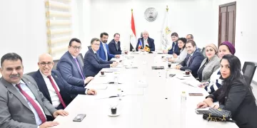 وزير التعليم العالي والسفير الفرنسي يناقشان مستجدات مشروع حرم الجامعة الفرنسية في مصر